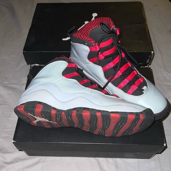 Jordan Retro 10. 6Y. Well taken care of. Box included. Fast shipping. - Picture 2 of 3